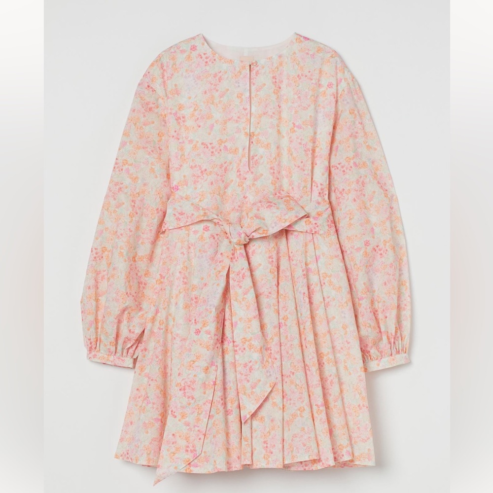 H&M, x-large, pastel pink short dress in woven cotton fabric.